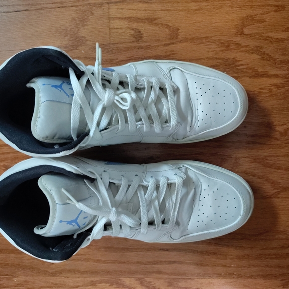 Jordan 1 Legend Blue - Picture 2 of 10